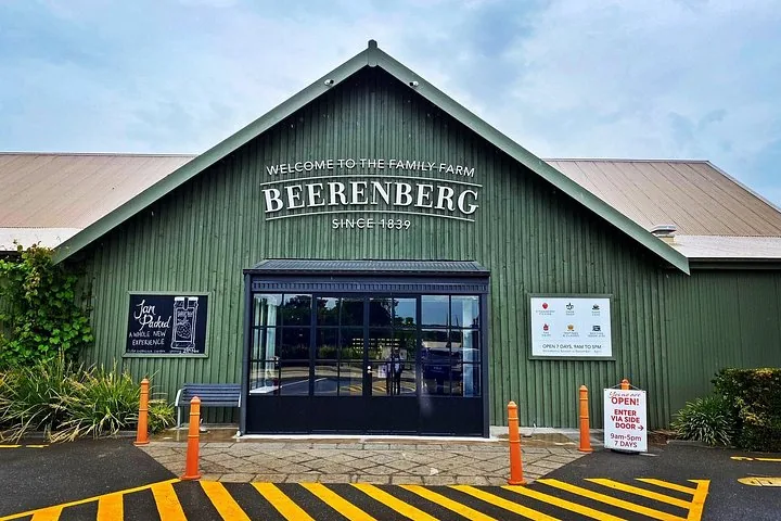 The green Beerenberg farm shop building at Hahndorf
